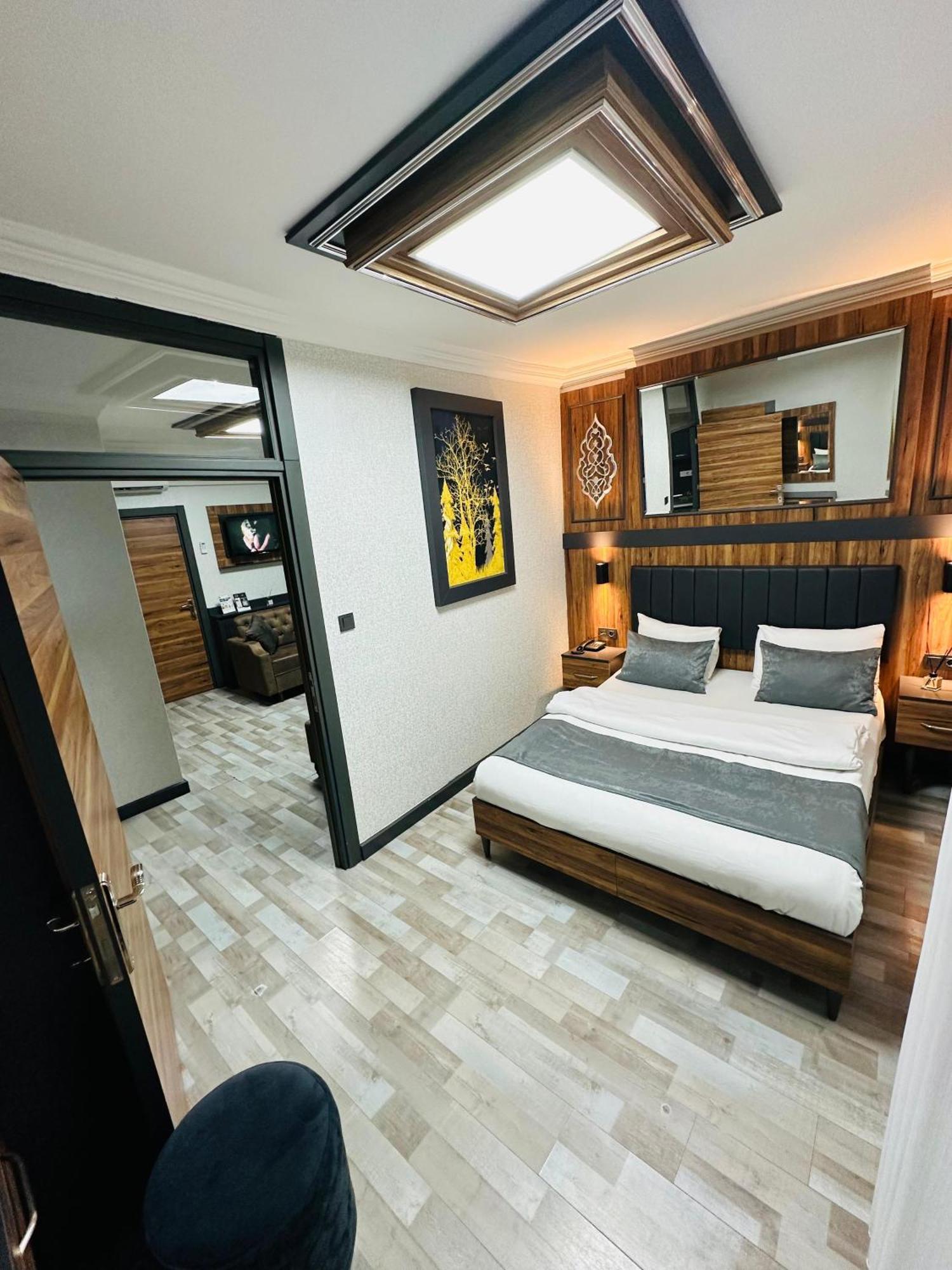 Hotel La Serena Taxim Istanbul
